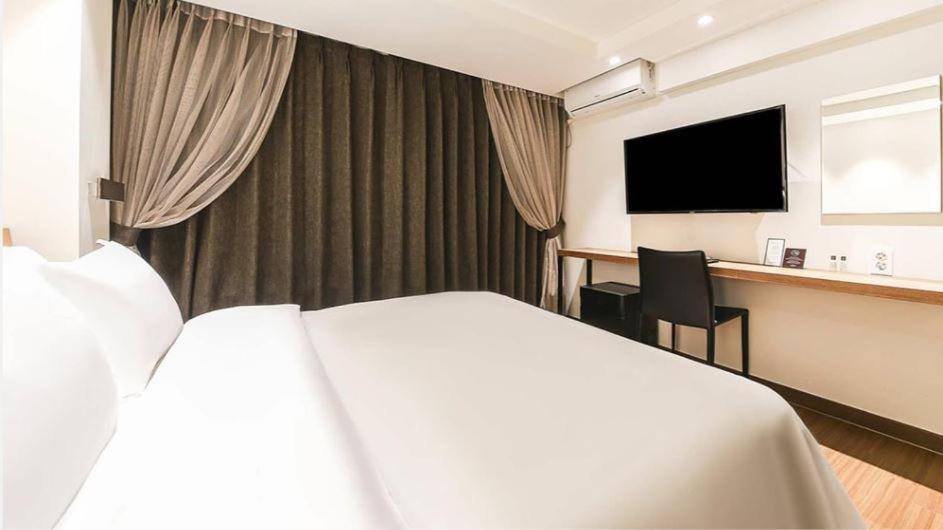 Winners Hotel Gangneung Exterior foto